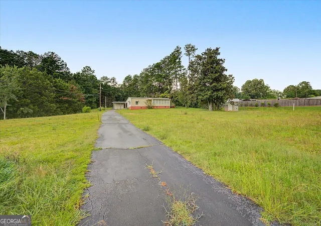 Photo 3 of Sale Pending at 8515 Dallas Acworth Hwy, Dallas, GA 30132 | MLS# 10803821 | Listing updated on 2026-09-02