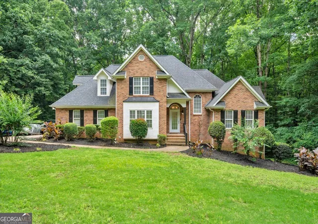2nd image of 75 Paradise Ct, Mcdonough, GA 30252 | MLS# 10829252
