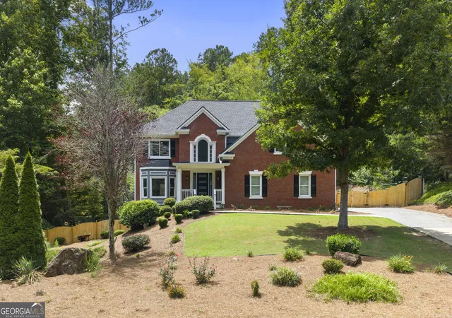 Photo 3 of Single family home for sale at 1313 Pembridge Wy Nw, Kennesaw, GA 30152 | MLS# 10823669 | Listing updated on 2026-09-04