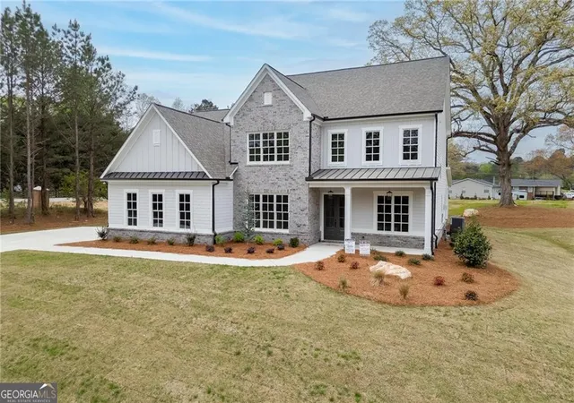 Photo 2 of Sale Pending at 8135 Heardsville Ct, Cumming, GA 30028 | MLS# 10763209 | Listing updated on 2026-08-14