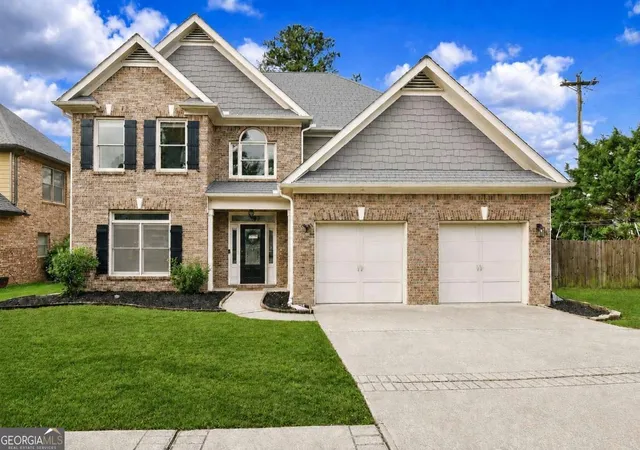 Photo 1 of Single family home for sale at 802 Autumn Meadow Dr, Loganville, GA 30052 | MLS# 10825773 | Listing updated on 2026-09-11