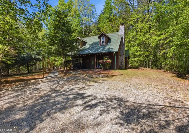 Photo 3 of Sale Pending at 325 Blue Crk Cvs, Cleveland, GA 30528 | MLS# 10813945 | Listing updated on 2026-09-17