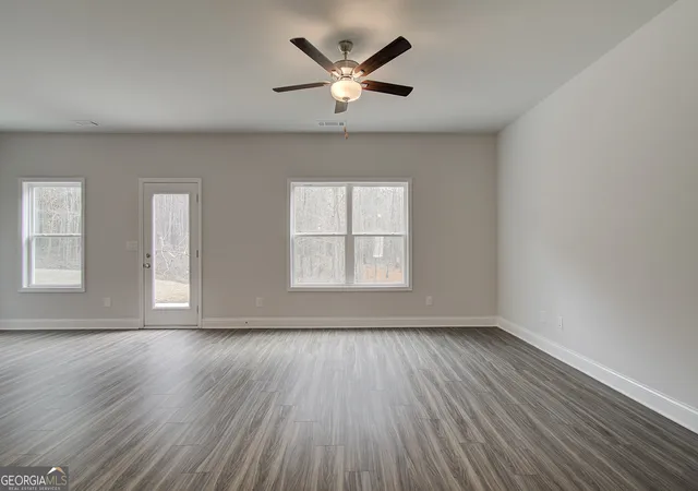 Photo 3 of Sale Pending at 3700 Ivy Cottage Dr #37B, Snellville, GA 30039 | MLS# 10698218 | Listing updated on 2026-05-26