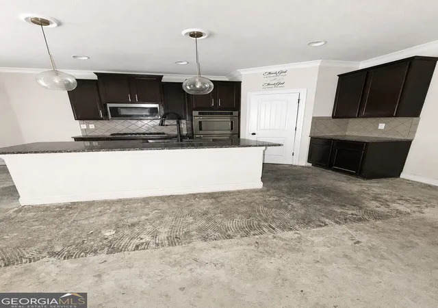 Photo 3 of Single family home for sale at 9159 Dover St, Lithia Springs, GA 30122 | MLS# 10816675 | Listing updated on 2026-09-15