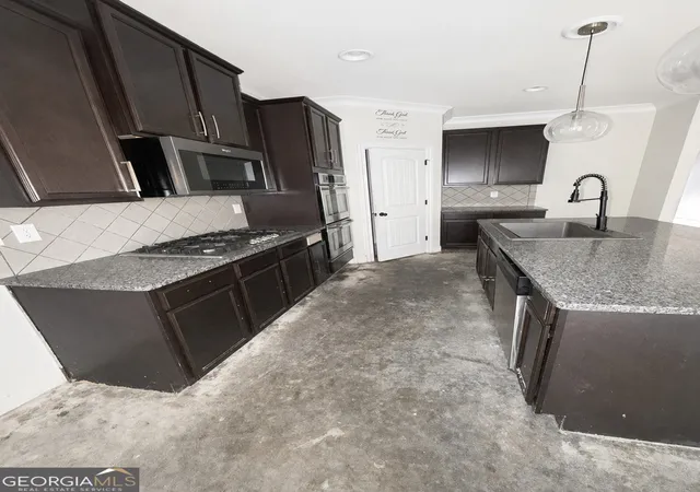 Photo 3 of Single family home for sale at 9159 Dover St, Lithia Springs, GA 30122 | MLS# 10816675 | Listing updated on 2026-09-15