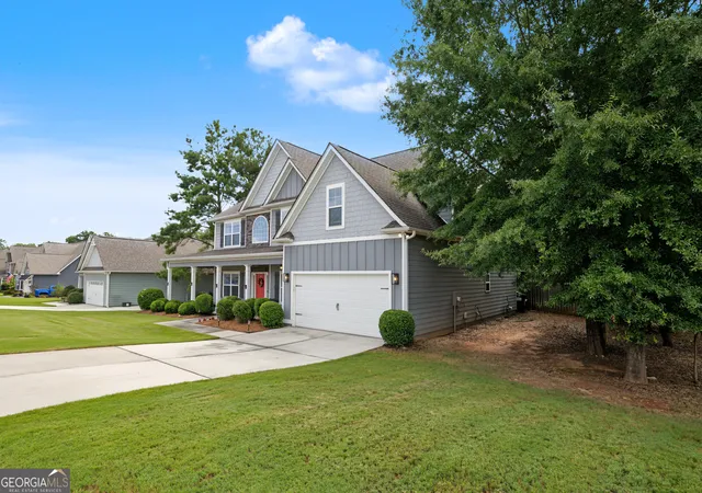 Photo 4 of Single family home for sale at 105 Kenwood Trl, Senoia, GA 30276 | MLS# 10812325 | Listing updated on 2026-08-23