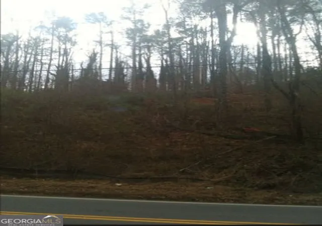 2nd image of 2415 Spalding Dr, Sandy Springs, GA 30350 | MLS# 10741495