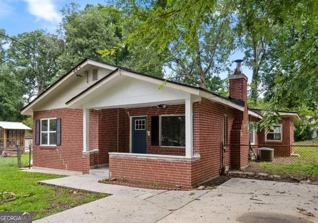 Photo 2 of Single family home for sale at 953 South Ave, Forest Park, GA 30297 | MLS# 10786500 | Listing updated on 2026-09-11