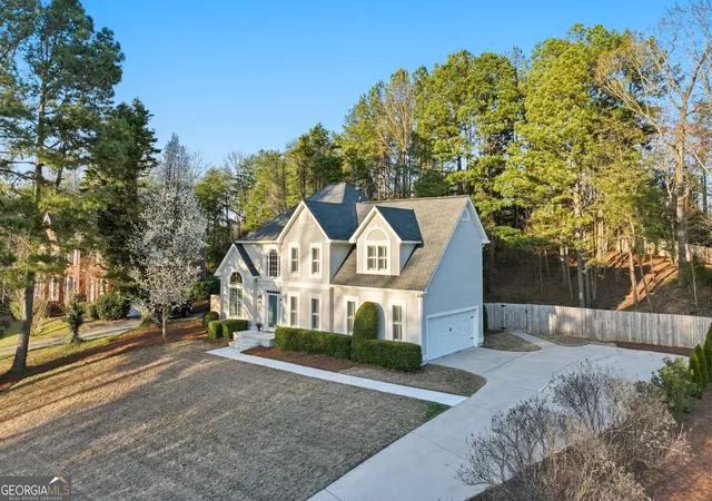 Photo 3 of Single family home for sale at 711 Chattahoochee Pl, Gainesville, GA 30506 | MLS# 10711726 | Listing updated on 2026-09-23