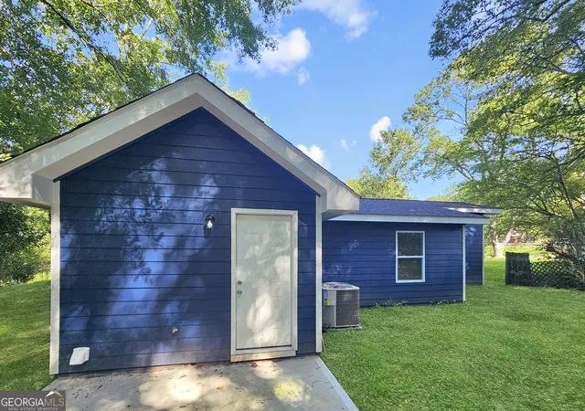 Photo 4 of Single family home for sale at 373 Floyd St SE, Smyrna, GA 30082 | MLS# 10829266 | Listing updated on 2026-09-18