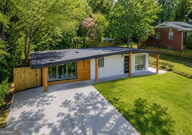 Photo 1 of Single family home for sale at 2047 Boulderview, Atlanta, GA 30316 | MLS# 10798640 | Listing updated on 2026-09-06