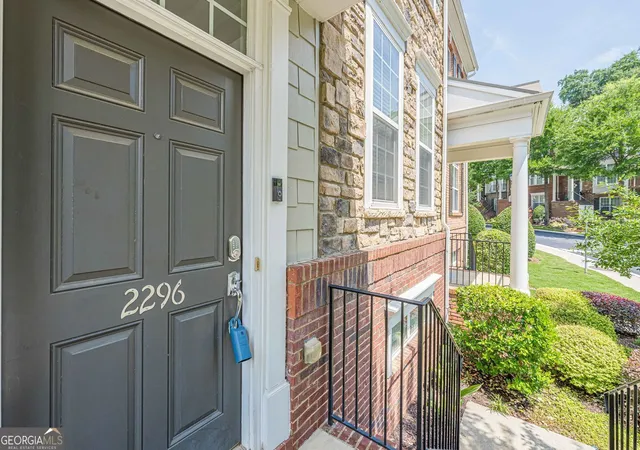 5th image of 2296 Limehurst Dr, Brookhaven, GA 30319 | MLS# 10784688