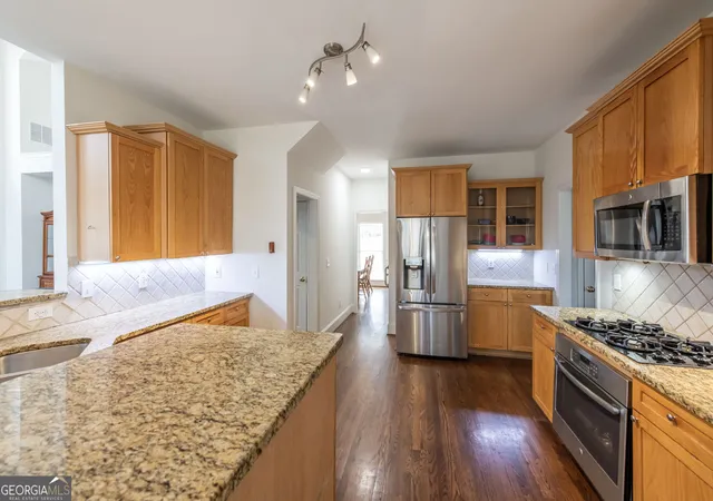 2nd image of 103 Brooke Park Dr, Canton, GA 30115 | MLS# 10785885