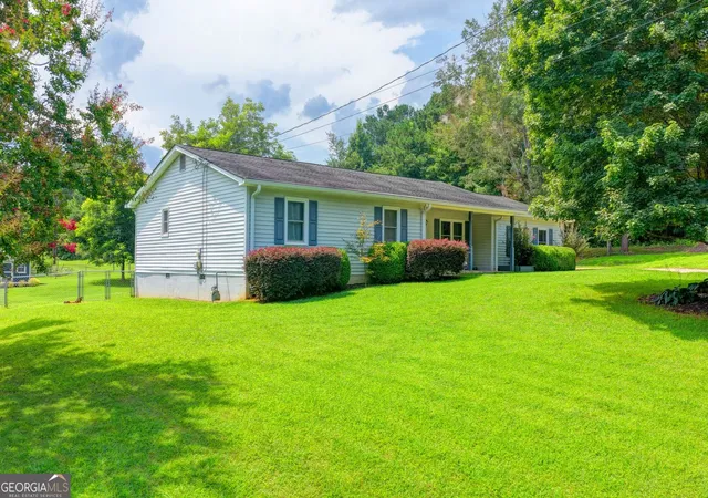 Photo 3 of Single family home for sale at 4410 Meadow Trl, Cumming, GA 30028 | MLS# 10822253 | Listing updated on 2026-09-13