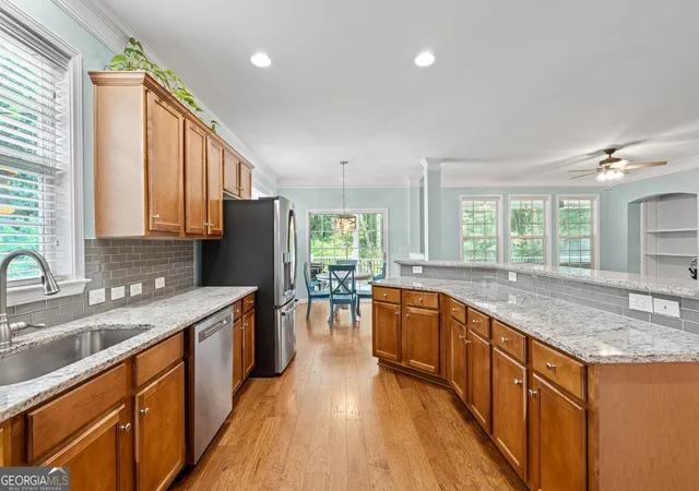 Photo 2 of Sale Pending at 22 Eagle Ct, Newnan, GA 30265 | MLS# 10783978 | Listing updated on 2026-07-09