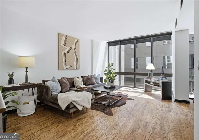 3rd image of 145 15Th St, Atlanta, GA 30309