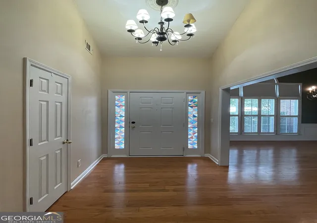 2nd image of 420 Starfire Ct, Suwanee, GA 30024 | MLS# 10797079