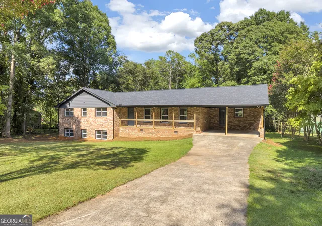 2nd image of 140 Benjamin Dr, Athens, GA 30606 | MLS# 10830668