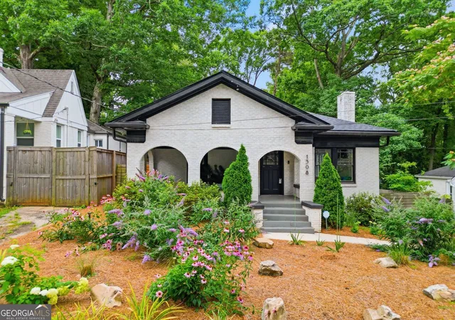 1st image of 1308 Beecher St Sw, Atlanta, GA 30310 | MLS# 10792239