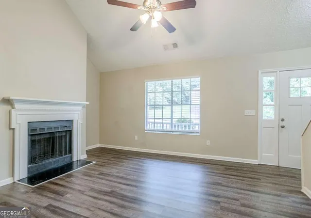 Photo 3 of Sale Pending at 3822 Conley Downs Ln, Decatur, GA 30034 | MLS# 10740021 | Listing updated on 2026-08-17