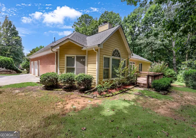 Photo 3 of Single family home for sale at 175 Pinevale Ct, Fayetteville, GA 30215 | MLS# 10811646 | Listing updated on 2026-09-17