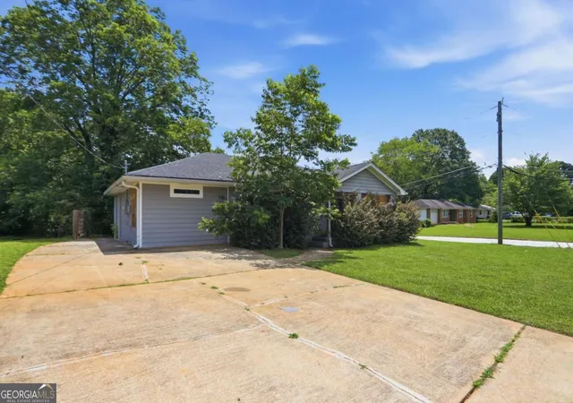Photo 2 of Single family home for sale at 1416 Columbia Dr, Decatur, GA 30032 | MLS# 10788085 | Listing updated on 2026-09-15