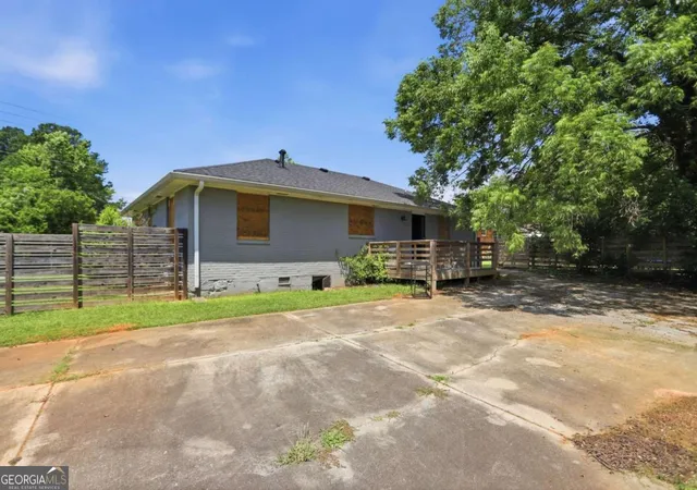 Photo 4 of Single family home for sale at 1416 Columbia Dr, Decatur, GA 30032 | MLS# 10788085 | Listing updated on 2026-09-15