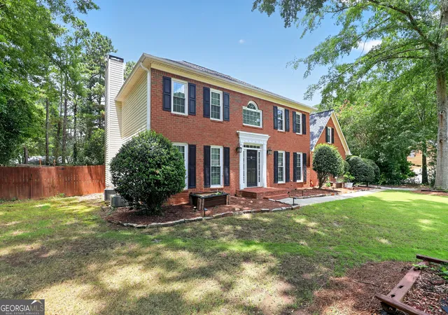 3rd image of 140 Creekview Trl, Fayetteville, GA 30214 | MLS# 10805107