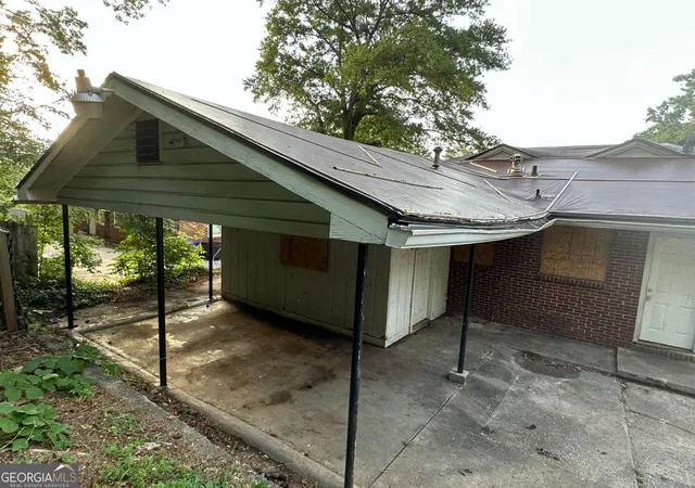 Photo 3 of Single family home for sale at 3713 Glenwood Rd, Decatur, GA 30032 | MLS# 10829142 | Listing updated on 2026-09-26