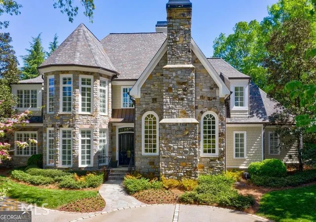 Photo 2 of Mansion for sale at 4037 Wieuca Rd Ne, Atlanta, GA 30342 | MLS# 10690885 | Listing updated on 2026-08-14