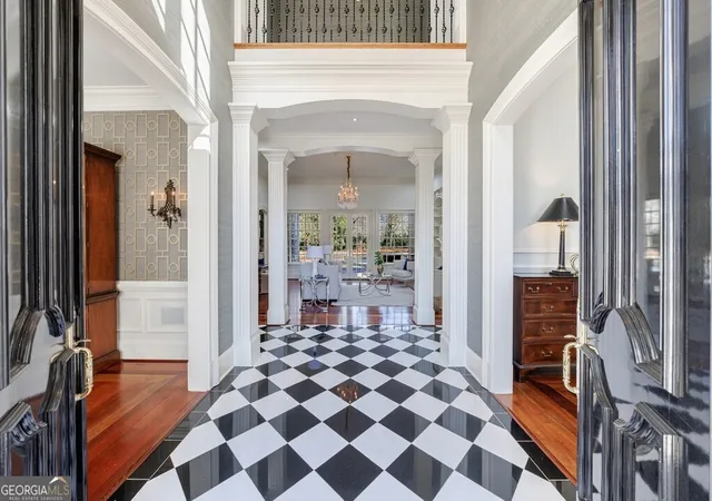 Photo 3 of Single family home for sale at 4037 Wieuca Rd NE, Atlanta, GA 30342 | MLS# 10690885 | Listing updated on 2026-08-14