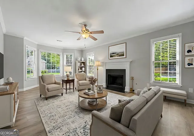 Photo 3 of Single family home for sale at 566 Parliament St, Marietta, GA 30066 | MLS# 10803563 | Listing updated on 2026-09-10