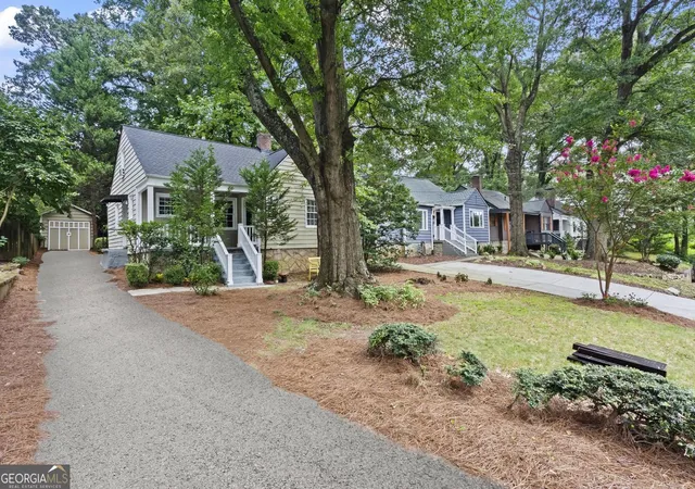 Photo 3 of Single family home for sale at 1053 Faith Avenue Avenue Se, Atlanta, GA 30316 | MLS# 10824985 | Listing updated on 2026-10-04