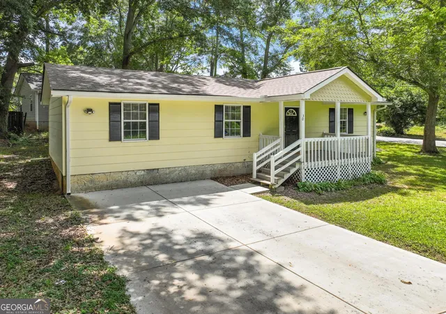 3rd image of 30 Tuxedo Ave, Newnan, GA 30263 | MLS# 10811047
