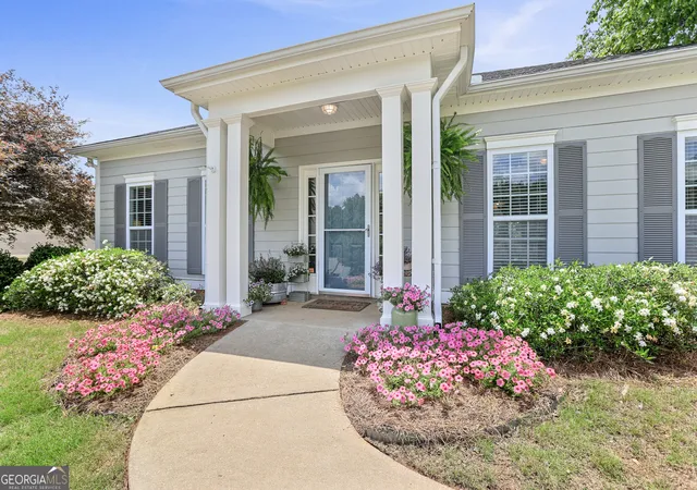 Photo 1 of Single family home for sale at 129 Copper Crk Dr, Lagrange, GA 30240 | MLS# 10774461 | Listing updated on 2026-08-12