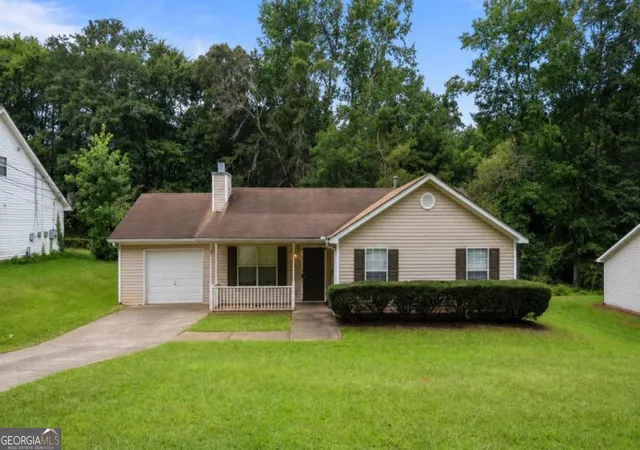 1st image of 8 Priscilla Dr, Grantville, GA 30220 | MLS# 10822295