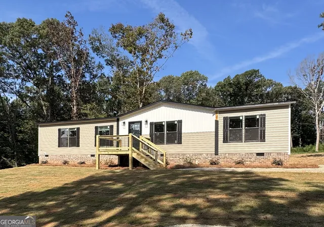 Photo 1 of Sale Pending at 1331 Fairview Farms Cir, Lavonia, GA 30553 | MLS# 10835581 | Listing updated on 2026-08-31