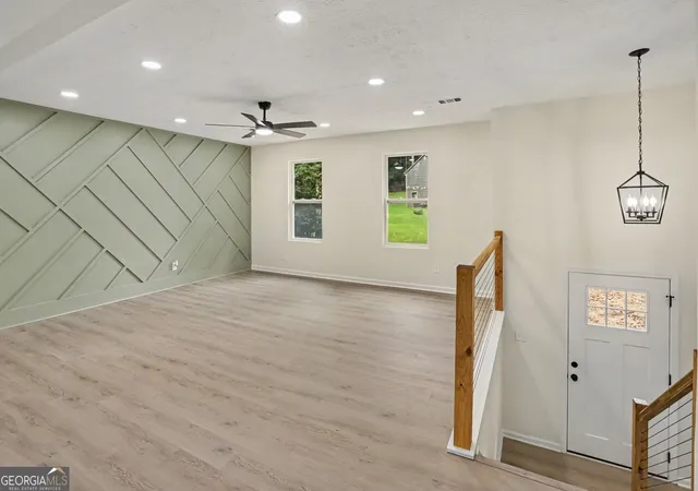 4th image of 5055 S Woodbridge Trl, Stone Mountain, GA 30088 | MLS# 10821862