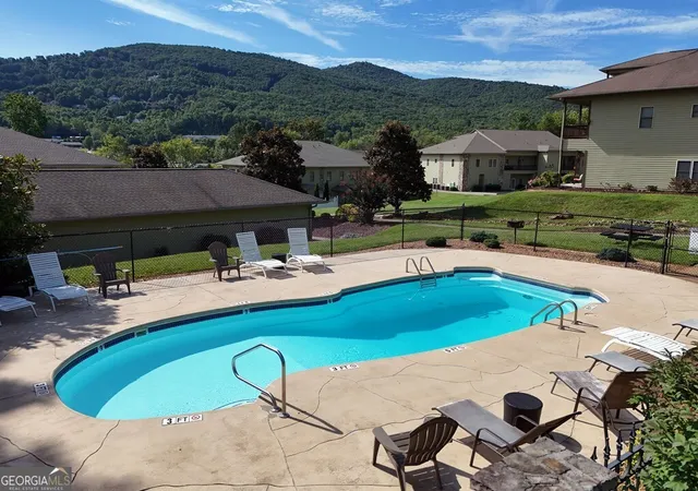 2nd image of 1724 Watercrest Wy, Hiawassee, GA 30546