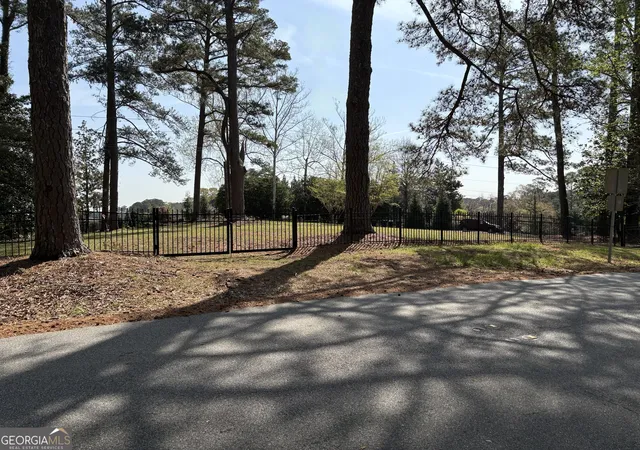 1st image of 3024 Emerald Dr, Jonesboro, GA 30236 | MLS# 10769313