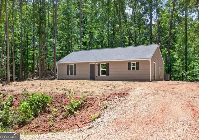 Homes for sale in Martin, GA | 139 Fairlane Dr, Martin, GA 30557 | MLS# 10802482