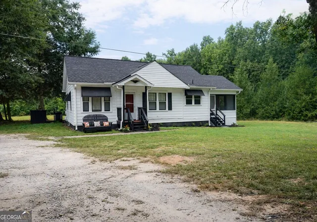 2nd image of 375 Wilson Circle, Lavonia, GA 30553 | MLS# 10830942