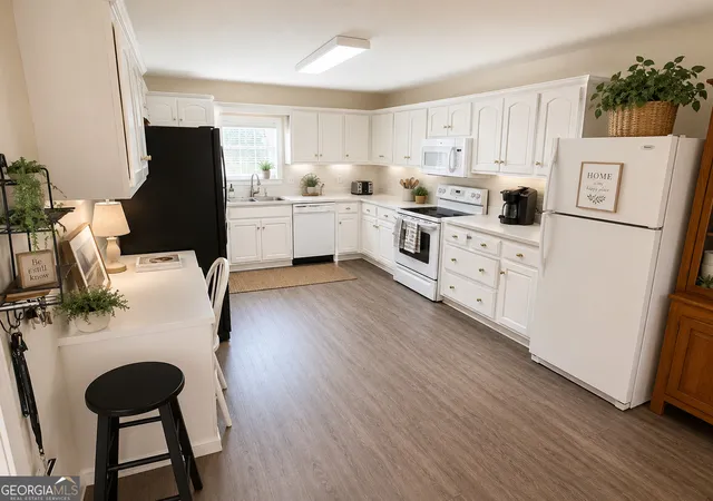 Photo 3 of Single family home for sale at 2005 Parkway Pl Dr, Statesboro, GA 30458 | MLS# 10789708 | Listing updated on 2026-07-17