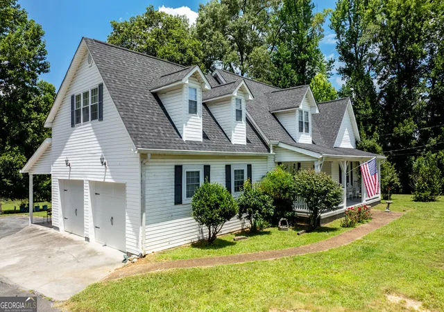 Homes for sale in Lafayette, GA | 1417 Wn Main St, Lafayette, GA 30728 | MLS# 10798929