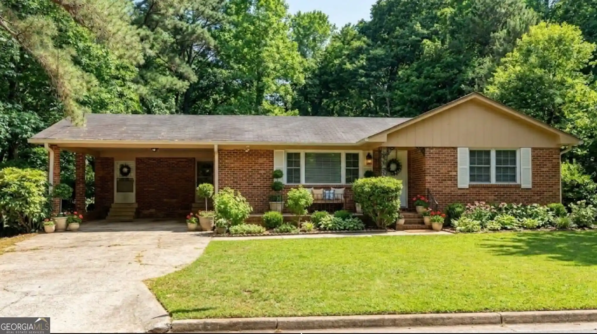Photo 1 of Single family home for sale at 3496 Mount Gilead Rd Sw, Atlanta, GA 30331 | MLS# 10841784 | Listing updated on 2026-10-07