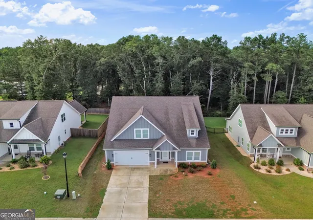 Photo 2 of Single family home for sale at 200 Richmond Dr, Statham, GA 30666 | MLS# 10833464 | Listing updated on 2026-09-08