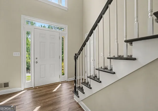 Photo 3 of Single family home for sale at 213 Powers Ct, Woodstock, GA 30189 | MLS# 10821691 | Listing updated on 2026-09-20