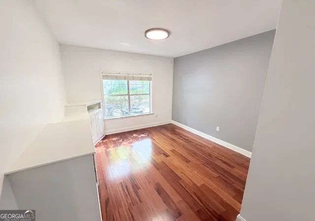 Photo 3 of Condo for sale at 2700 Pine Tree Rd Ne #3006, Atlanta, GA 30324 | MLS# 10694905 | Listing updated on 2026-08-31