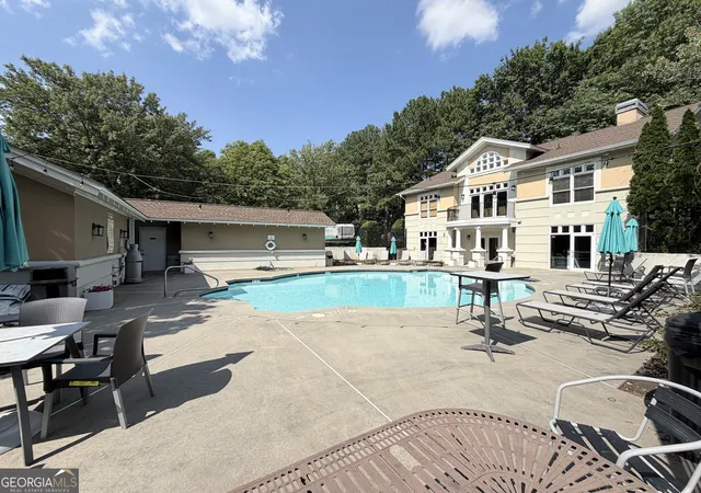 Photo 4 of Condo for sale at 2700 Pine Tree Rd Ne #3006, Atlanta, GA 30324 | MLS# 10694905 | Listing updated on 2026-08-31