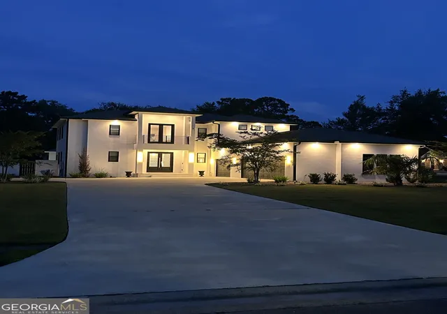 Photo 3 of Single family home for sale at 13 Crows Nest Cvs, Brunswick, GA 31523 | MLS# 10701664 | Listing updated on 2026-08-30